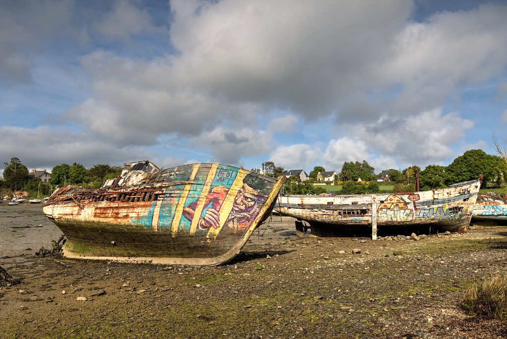 Cimetiere a bateaux hdr urbex scheepskerkhof rance quelmer bretagne france frankrijk kerkhof schepen boten fraffiti art kunst